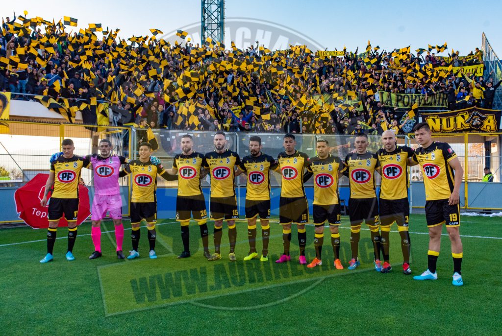 Plantel y cuerpo técnico 2015 – UAI URQUIZA